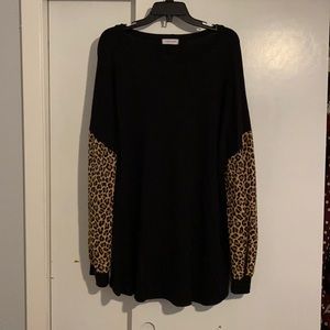 3x black top with leopard long sleeves
